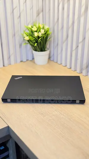 New Laptop Lenovo ThinkPad T14 16GB Intel Core i5 SSD 256GB