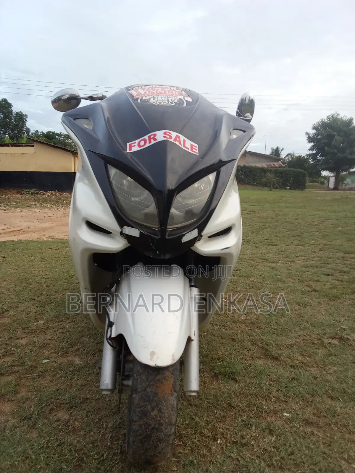 Yamaha Majesty 2017 White
