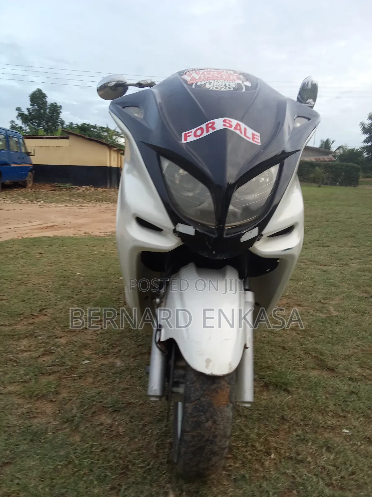 Yamaha Majesty 2017 White