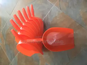Feed Scooper