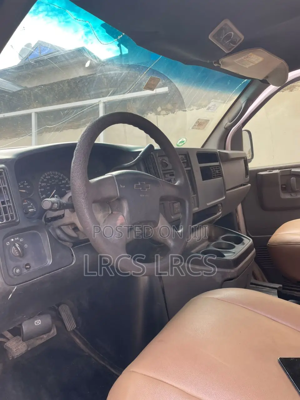 Chevrolet 3500 2005 White