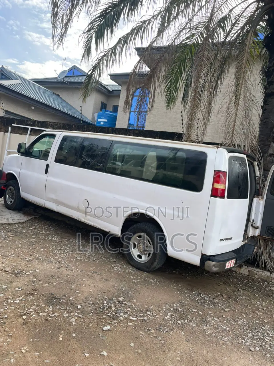 Chevrolet 3500 2005 White