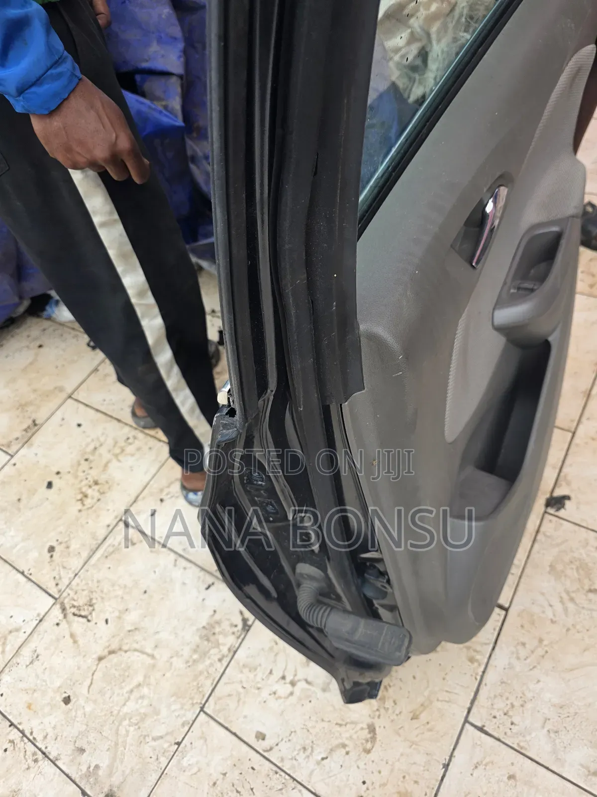 2019 Chevrolet Cruze Passenger Behind Driver Door