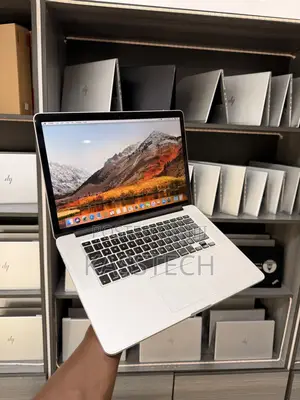 Laptop Apple MacBook Pro 2015 16GB Intel Core i7 SSD 500GB