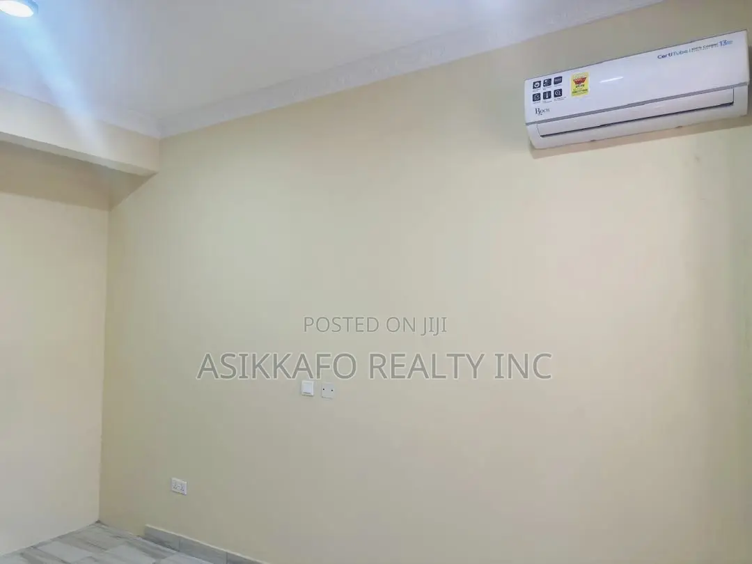 3bdrm House in Community 18, Spintex for rent
