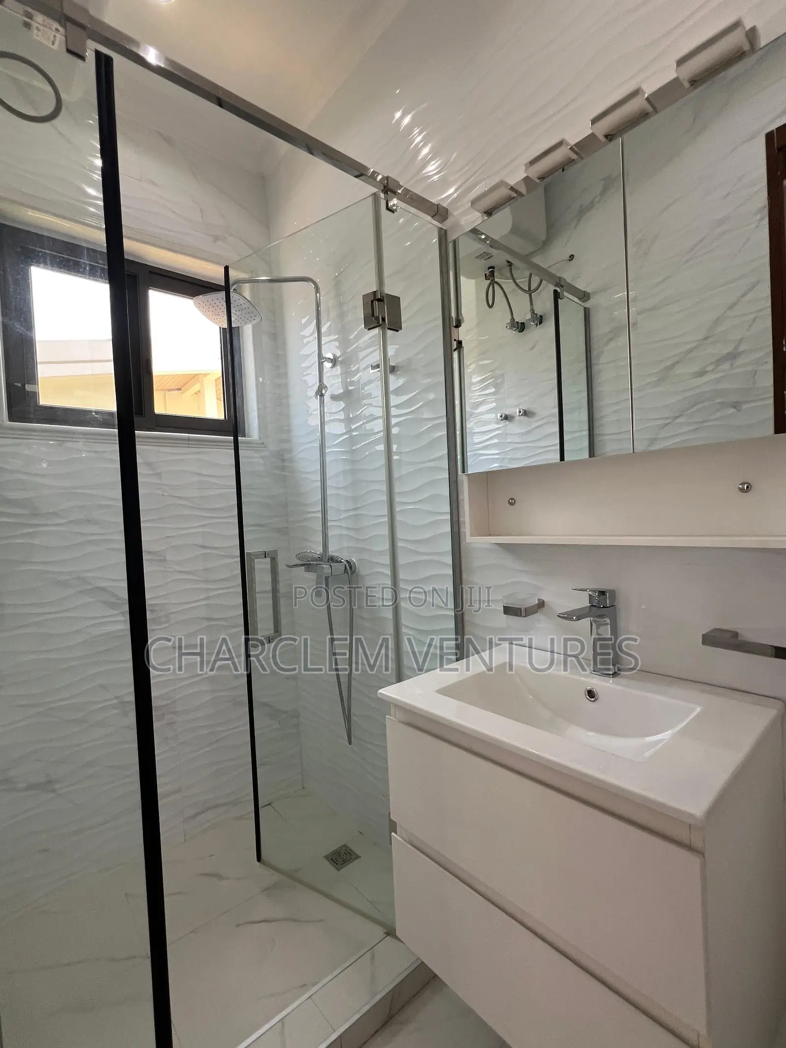 4bdrm Townhouse / Terrace in Charclem Versus, East Legon for rent