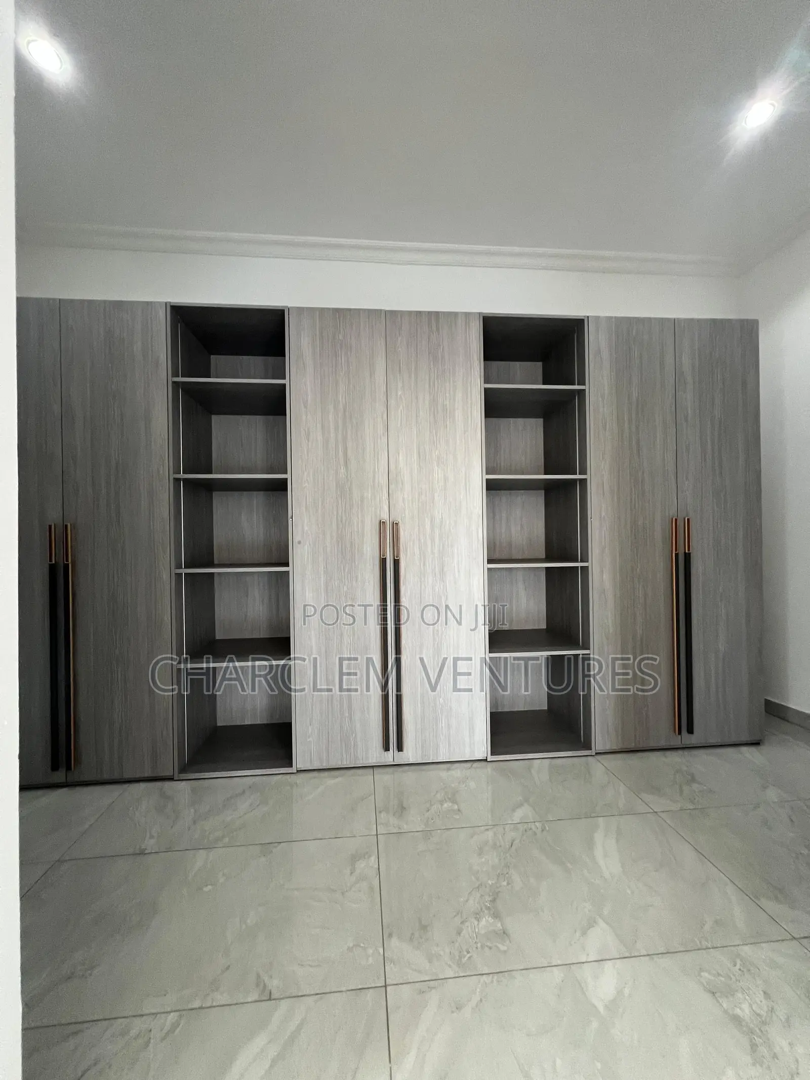 4bdrm Townhouse / Terrace in Charclem Versus, East Legon for rent