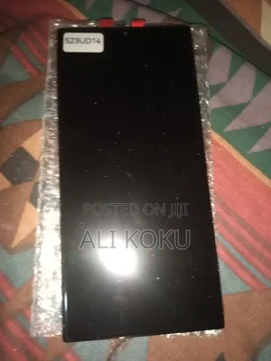 Samsung S22 Ultra Screen , With Green Color