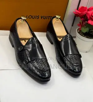 Lv Men Black Quality Shoe