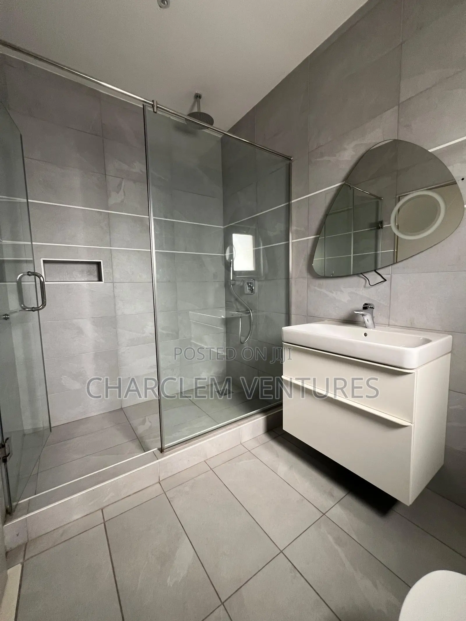 4bdrm House in Charclem Ventures, Accra Metropolitan for sale