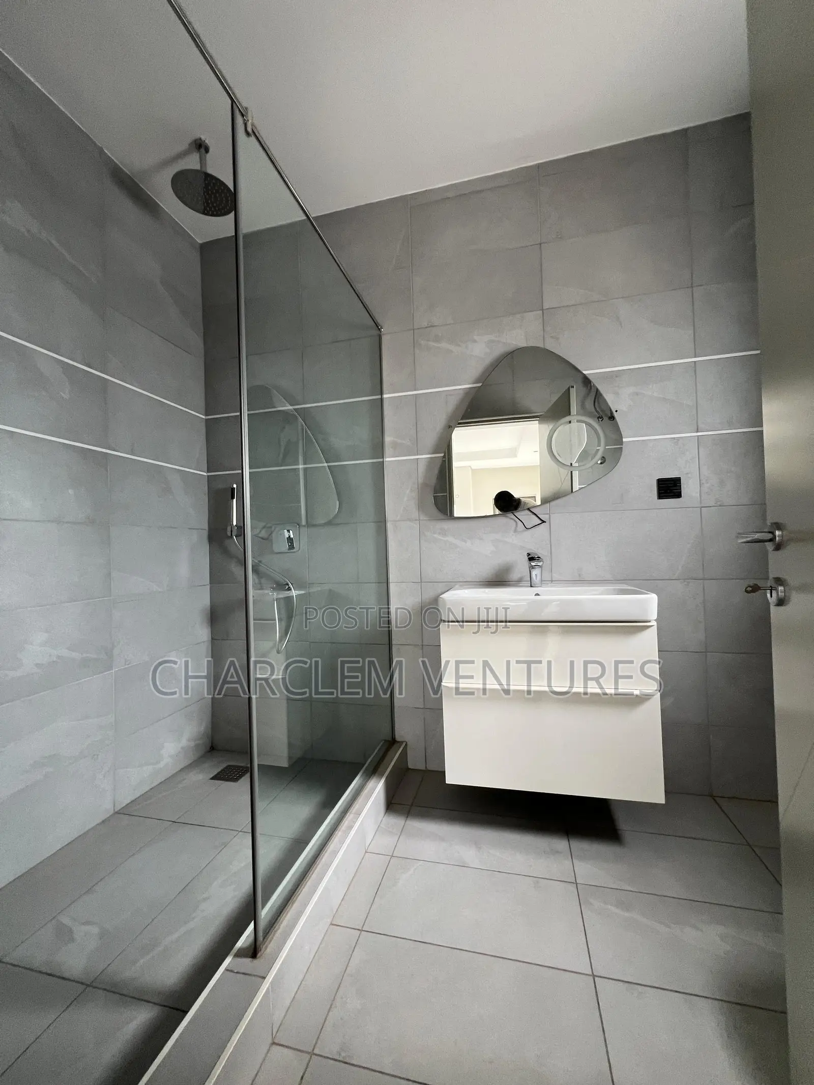 4bdrm House in Charclem Ventures, Accra Metropolitan for sale