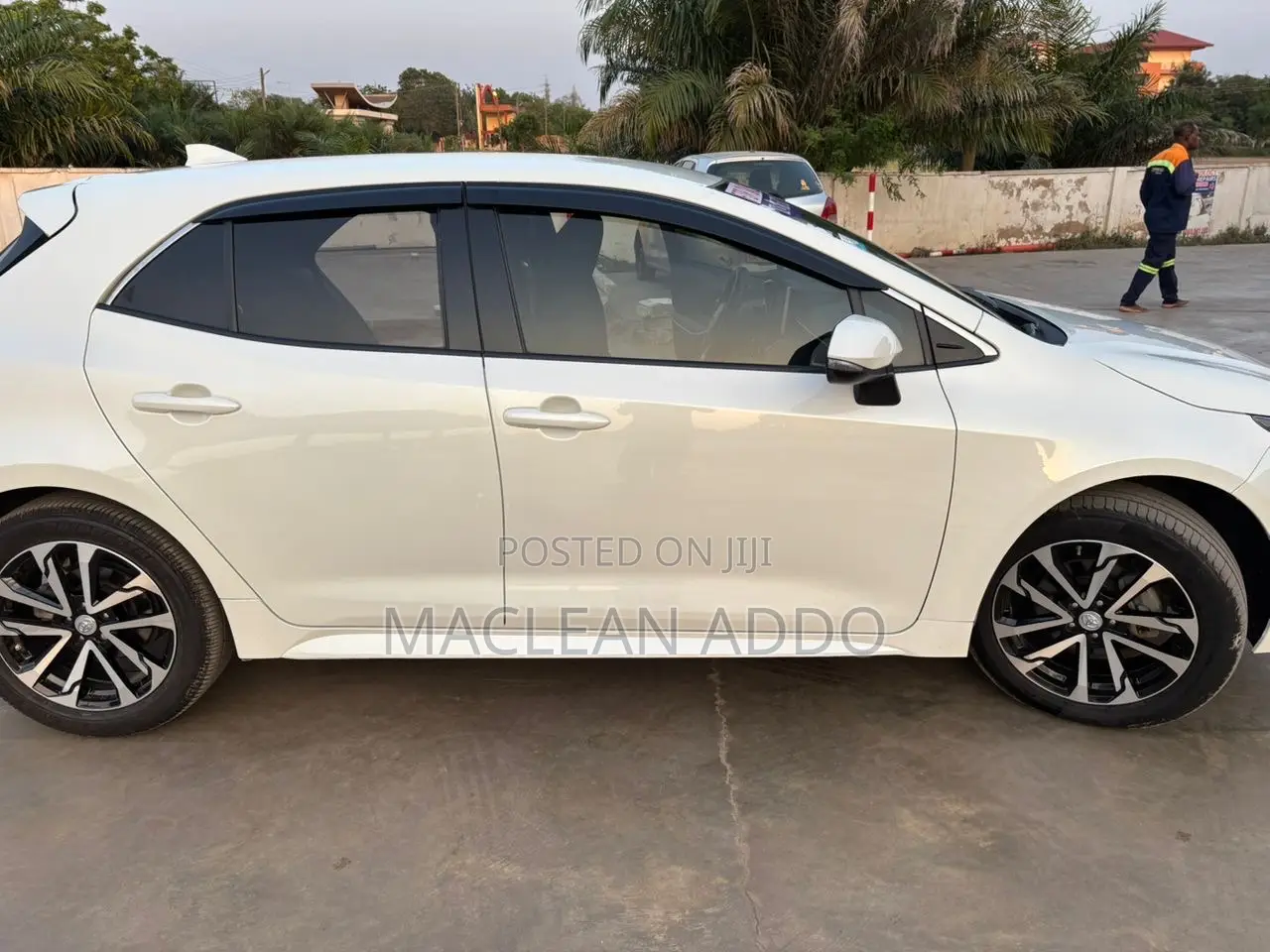 Toyota Corolla 2019 White
