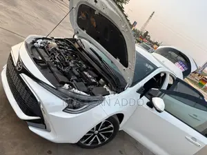 Toyota Corolla 2019 White
