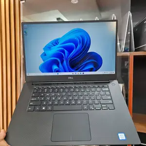 Laptop Dell Precision 5540 16GB Intel Core i7 SSD 512GB