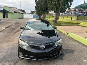 Toyota Camry SE 4dr Sedan (2.5L 4cyl 6A) 2013 Black