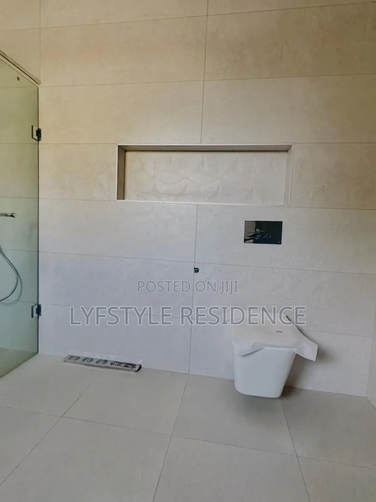 4bdrm House in Adjiringanor East, Boundary Road Area for sale