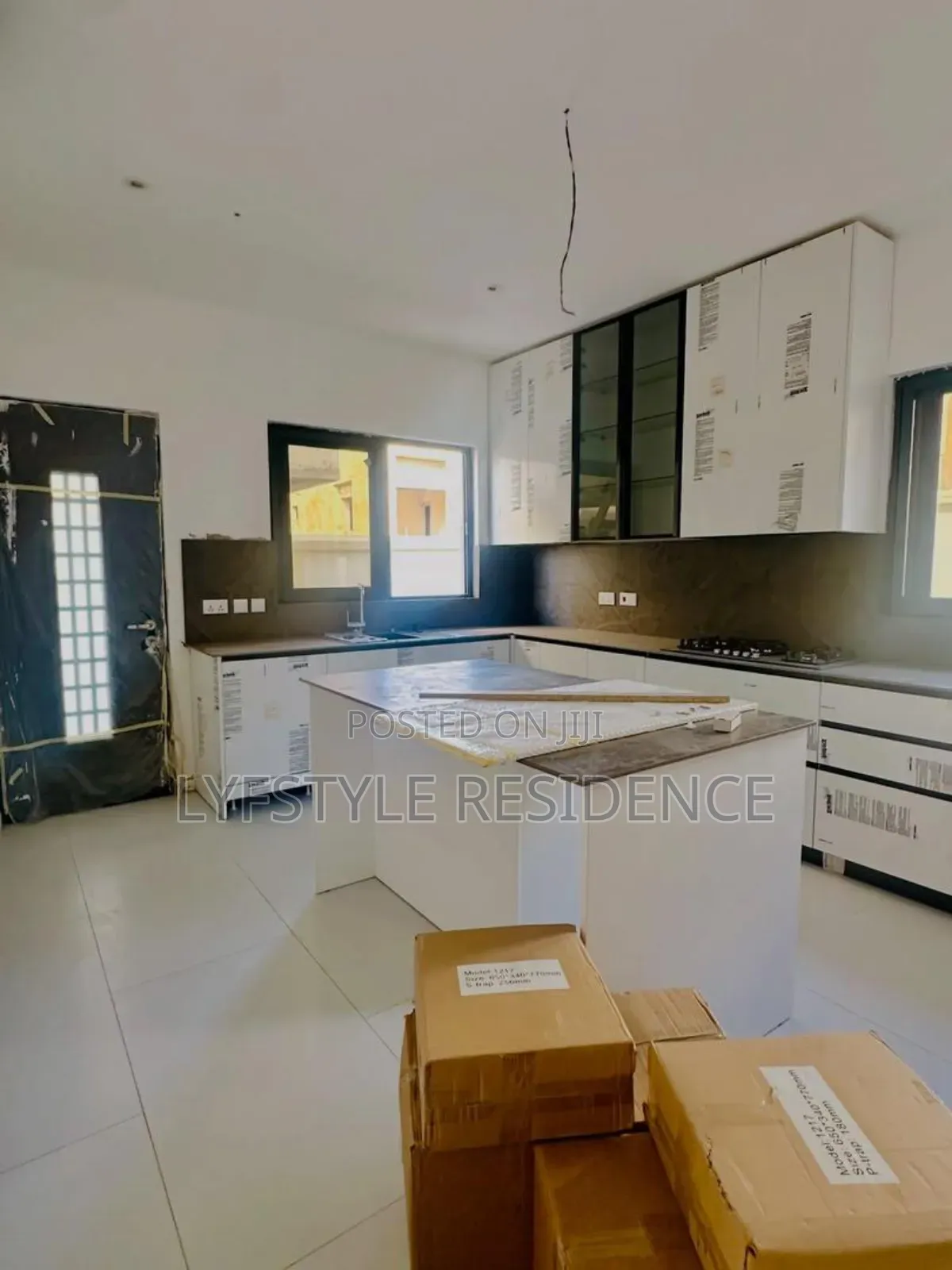 4bdrm House in Adjiringanor East, Boundary Road Area for sale