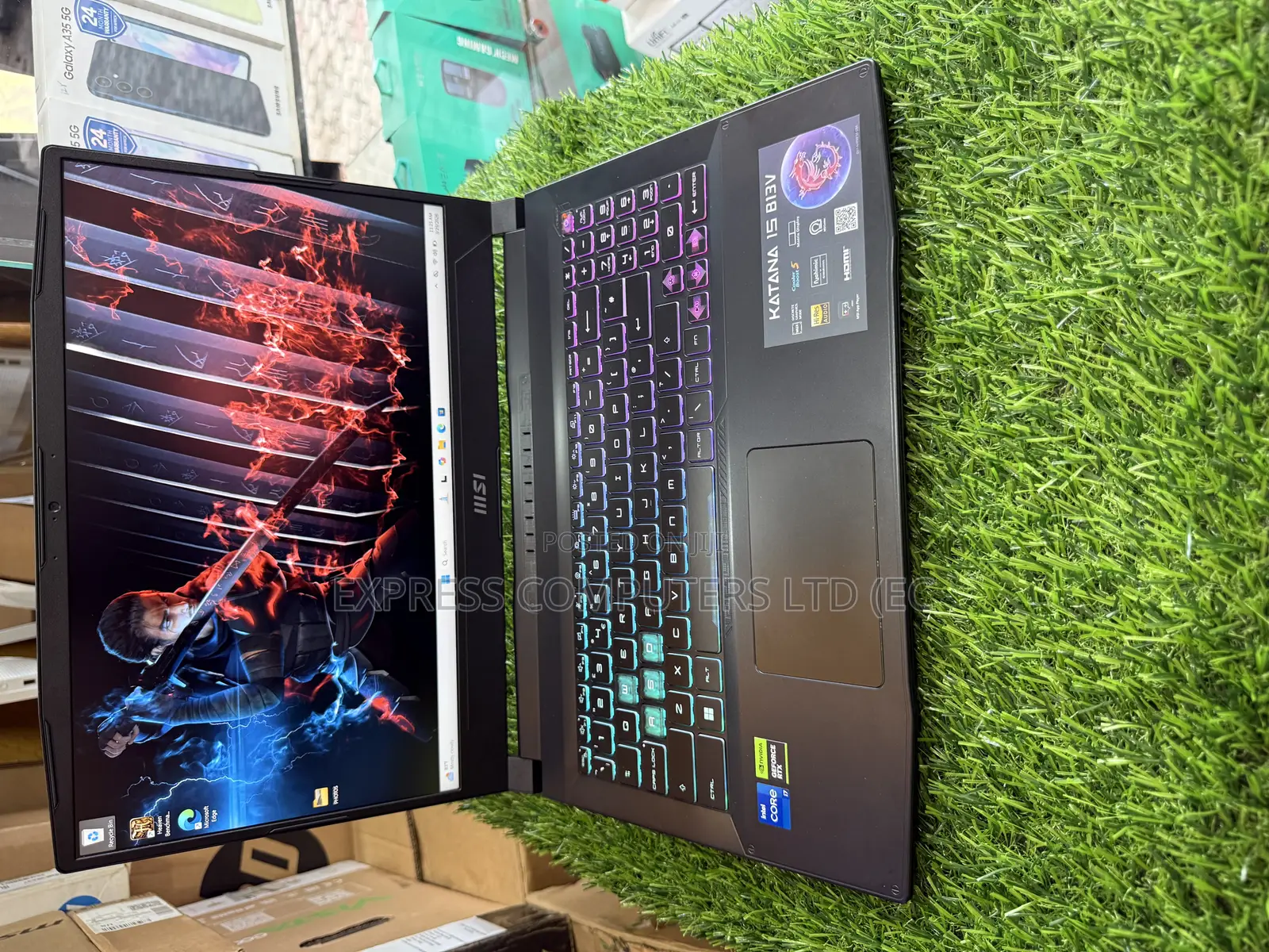 Laptop MSI Katana 15 24GB Intel Core i7 SSD 1T