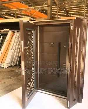 Brown Door in Doors Heavy [5ft]