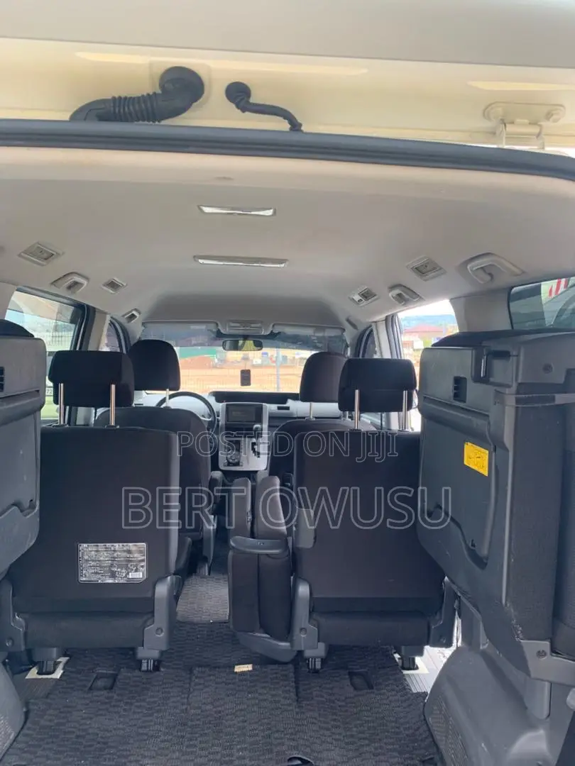 Toyota Voxy 2012 White