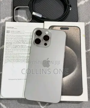 Apple iPhone 15 Pro Max 256 GB Silver