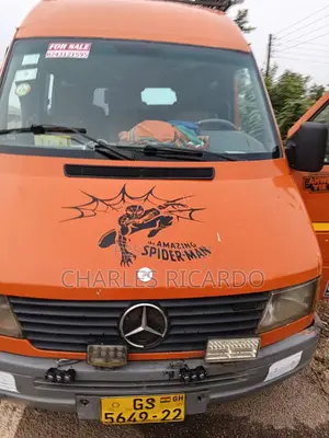 Mercedes-Benz Sprinter 2012 Orange