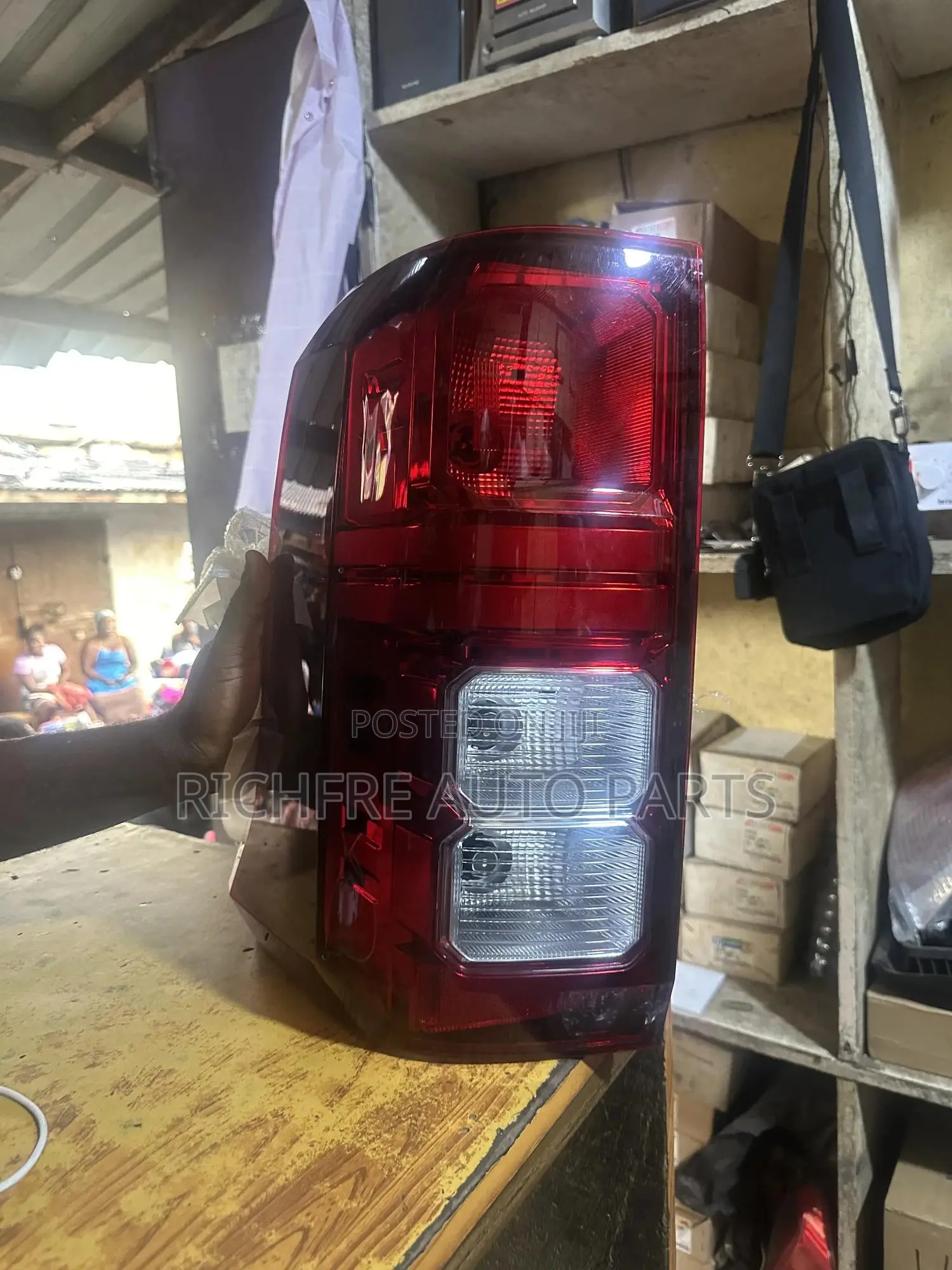 L200 2023 2024 2025 Taillight Original