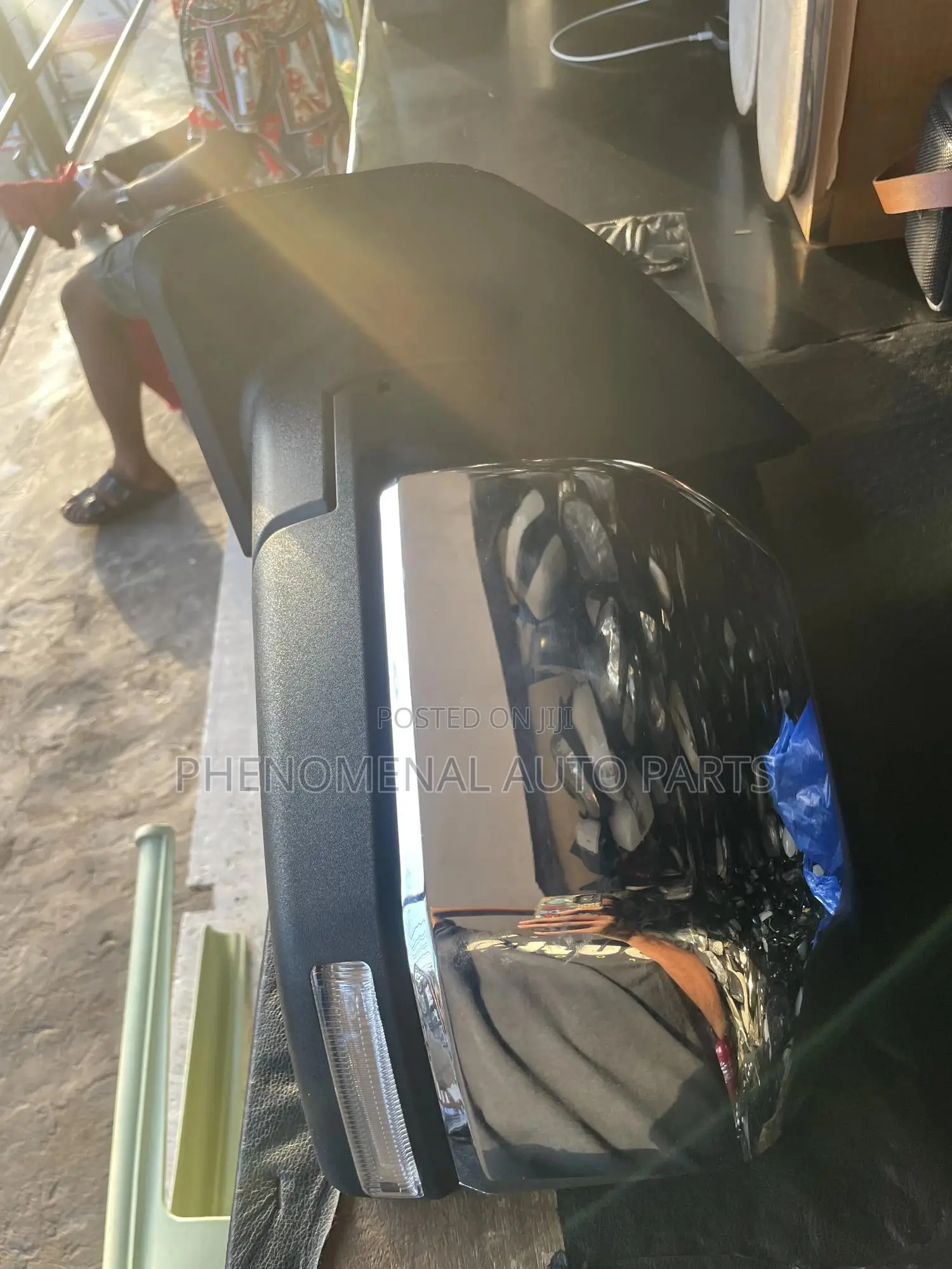 Ford F150 2016-2020 Chrome Side Mirror With Sensor and Light