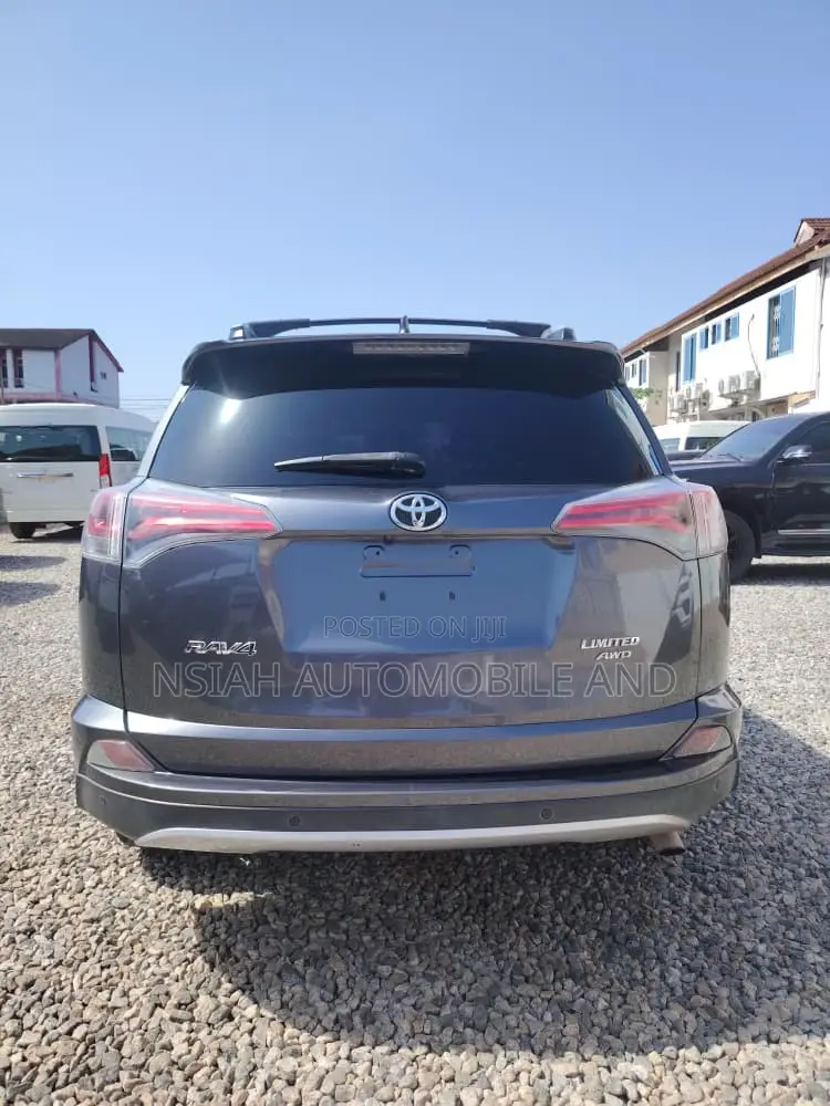 Toyota RAV4 2016 Gray