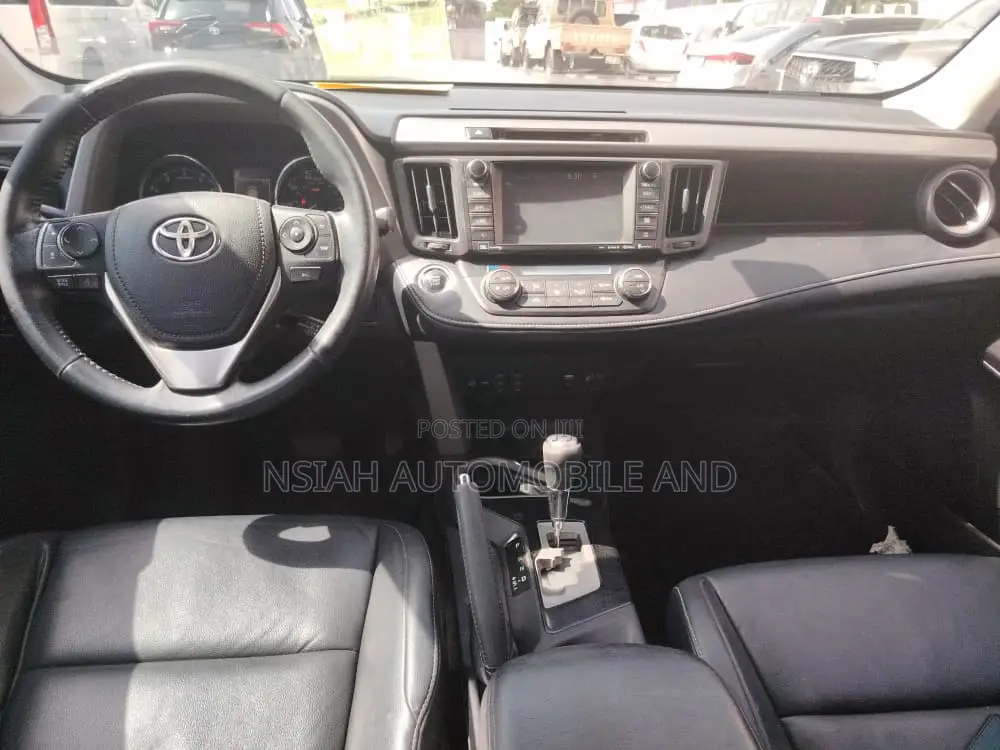 Toyota RAV4 2016 Gray