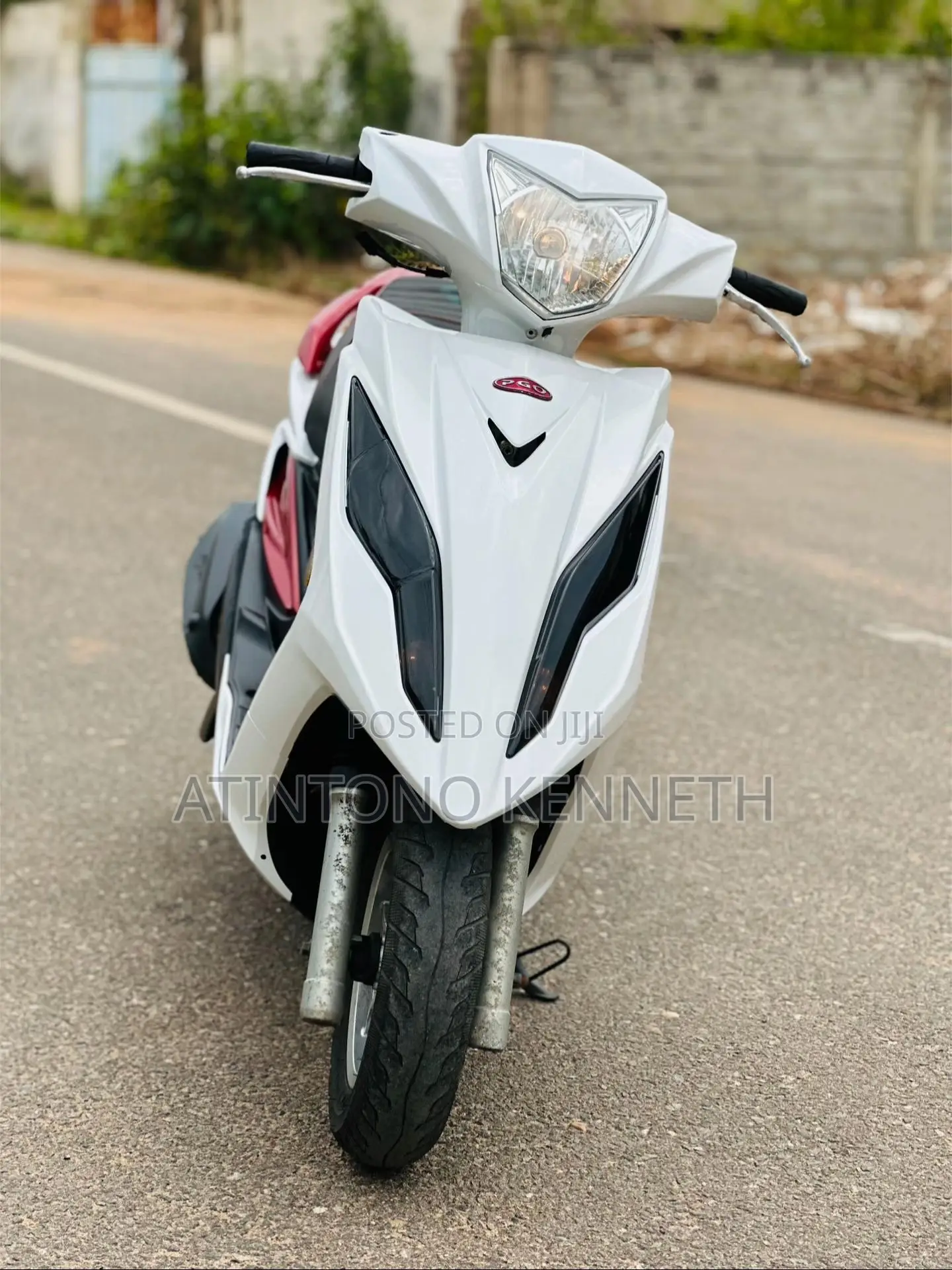 Piaggio Scooter 2022 White