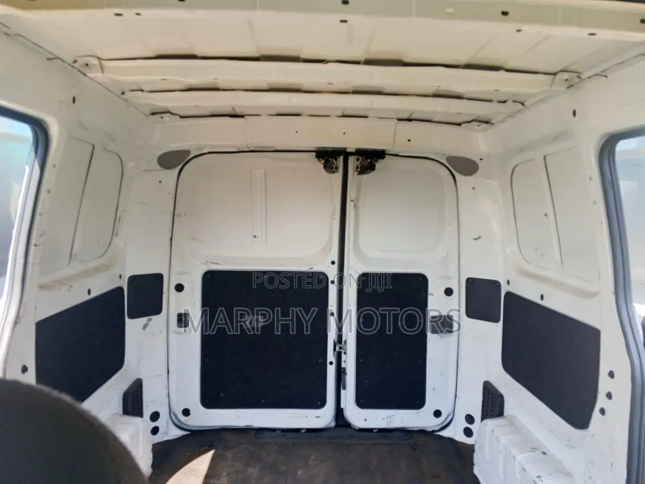 Nissan NV200 2019 Blue
