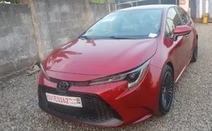 Toyota Corolla LE 2021 Red