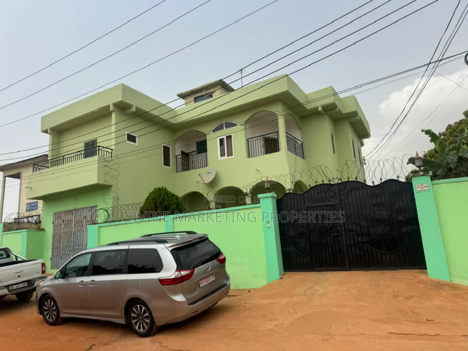 11bdrm House in Dansoman, Beacham for sale