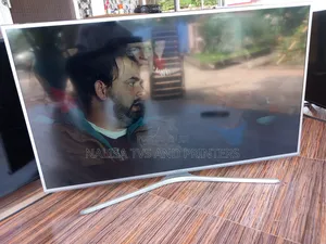 Samsung 50 Inches Smart 