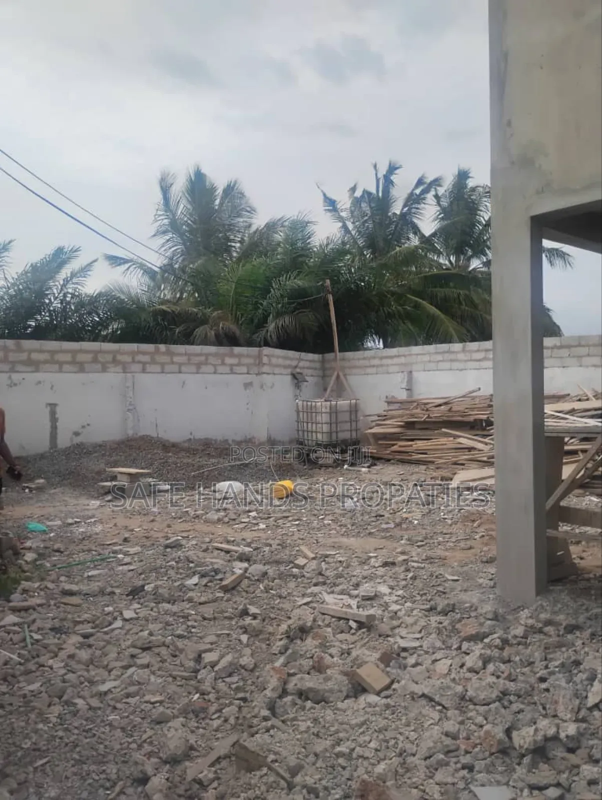 4bdrm House in Accra Metropolitan for sale