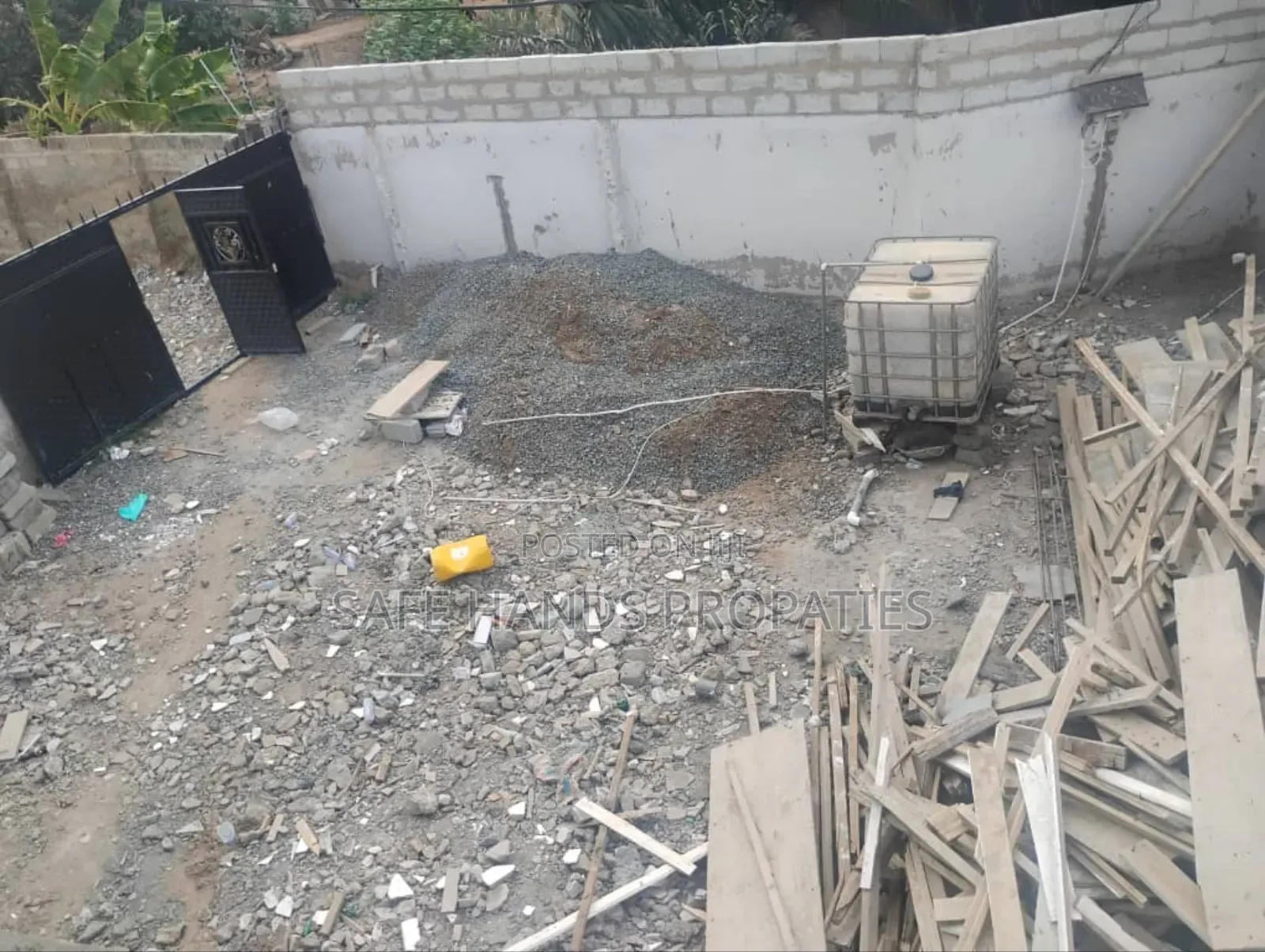 4bdrm House in Accra Metropolitan for sale
