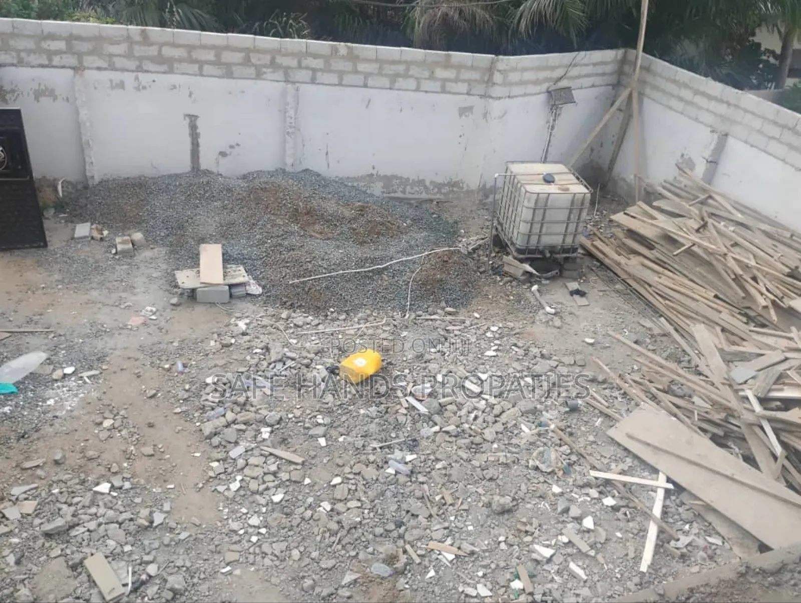 4bdrm House in Accra Metropolitan for sale