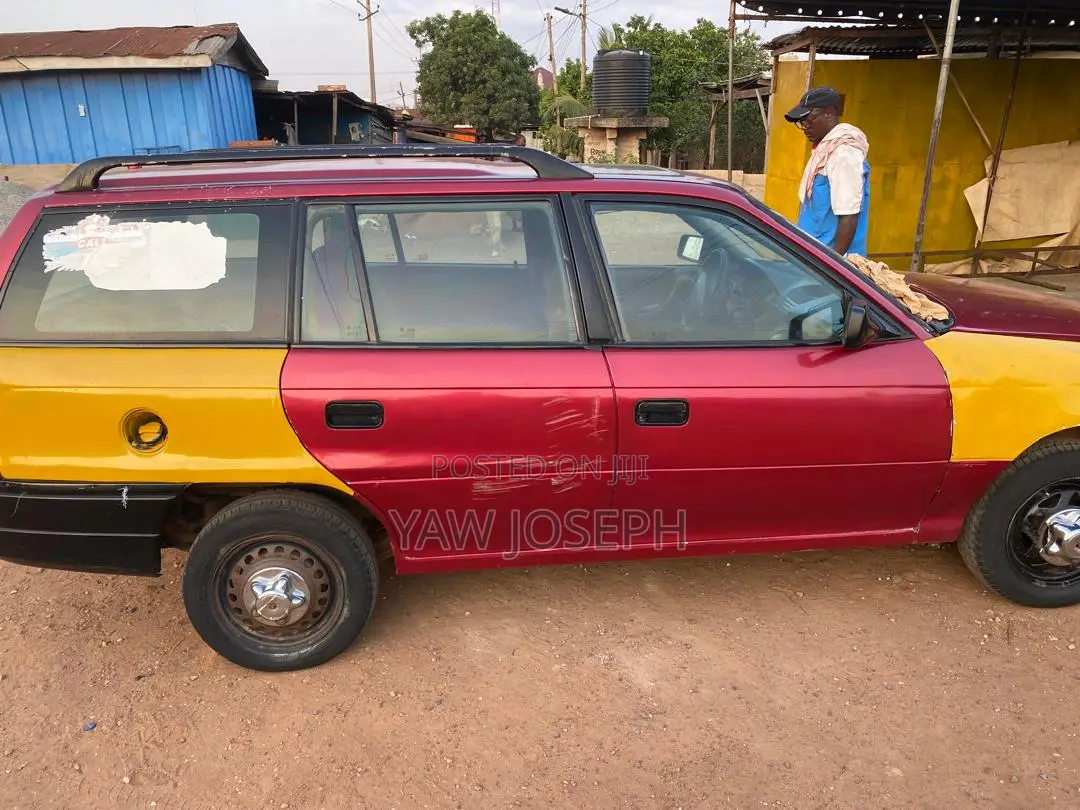 Opel Astra 1997 Red