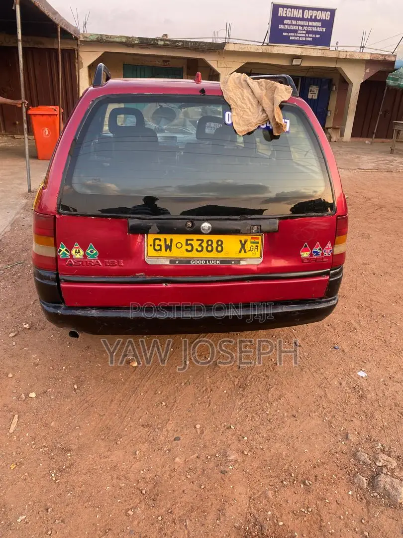 Opel Astra 1997 Red