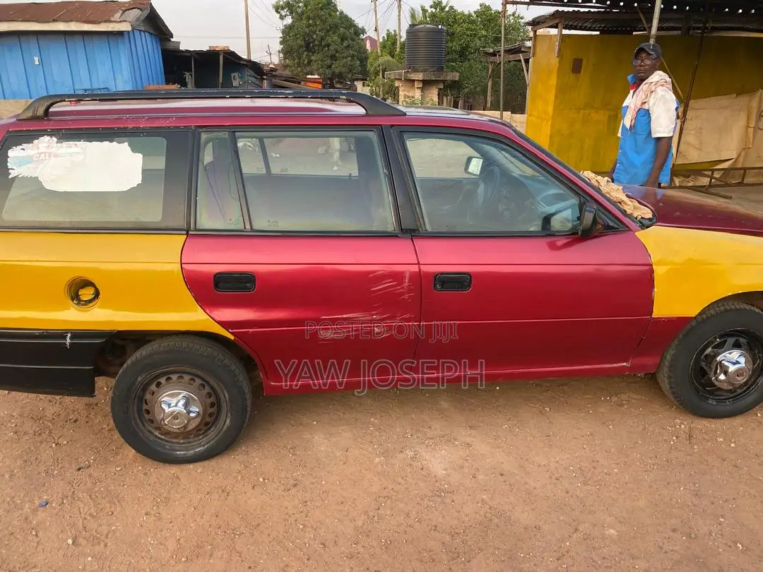 Opel Astra 1997 Red