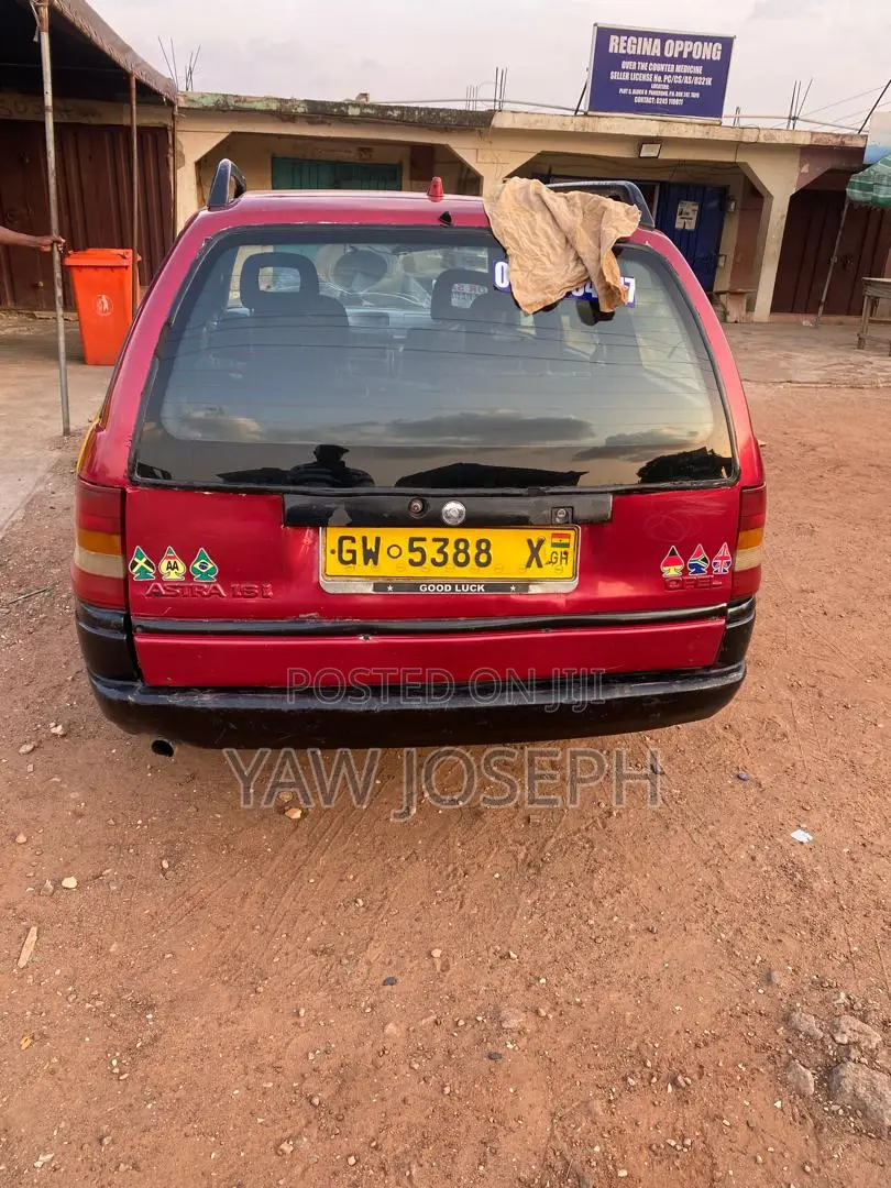 Opel Astra 1997 Red