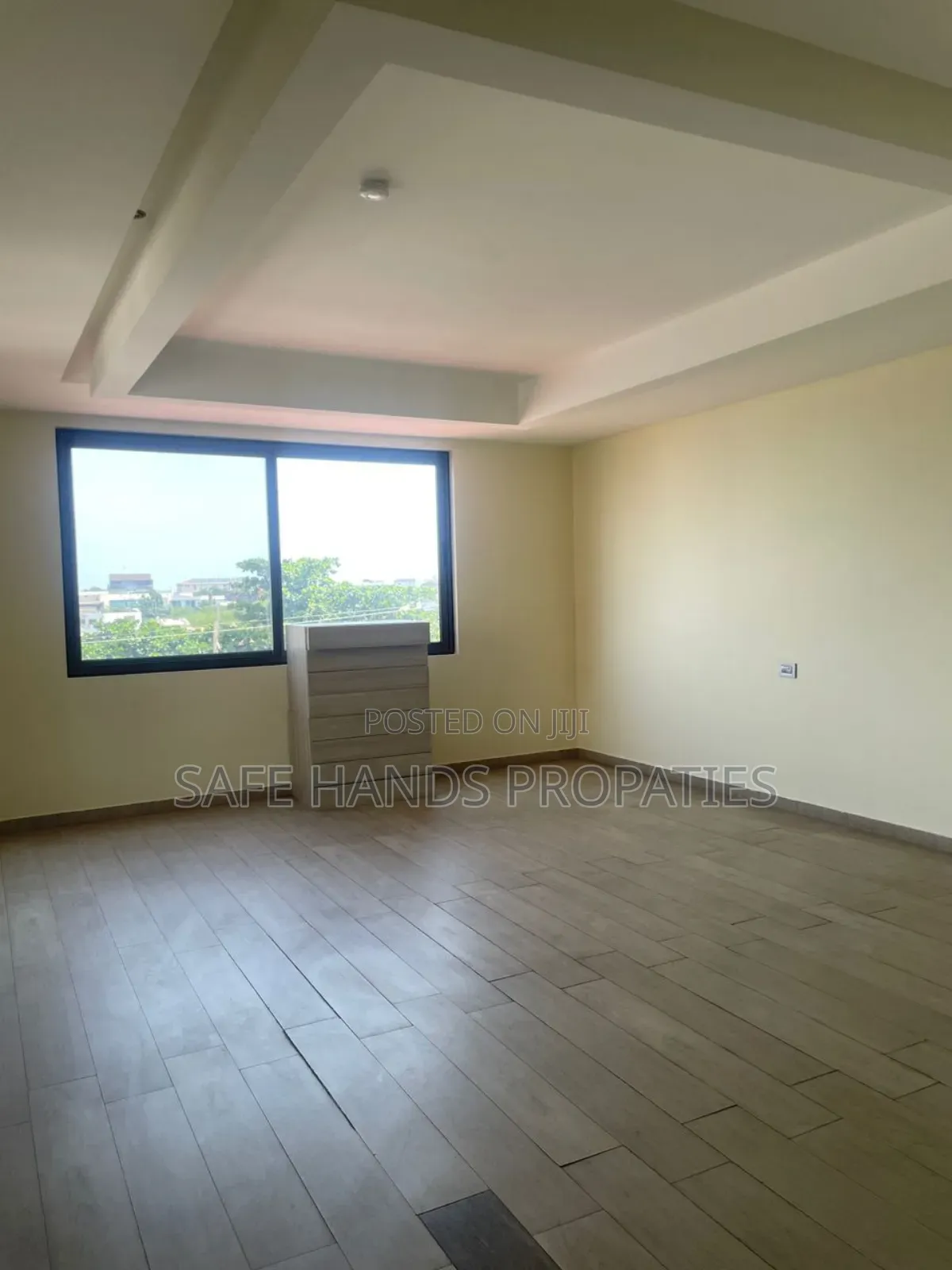 5bdrm Duplex in Accra Metropolitan for rent