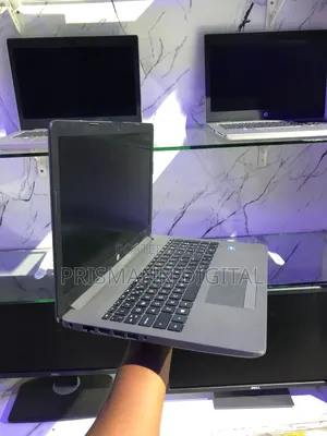 Laptop HP 250 G7 8GB AMD SSD 256GB