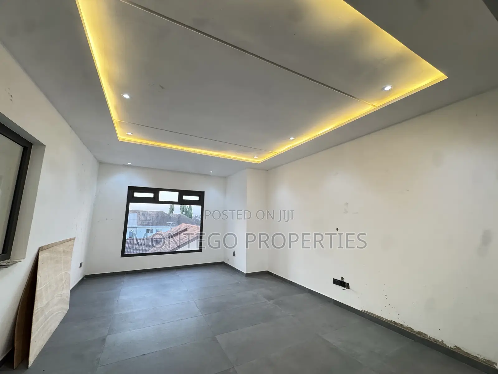 4bdrm House in East Legon, Adjiriganor for sale