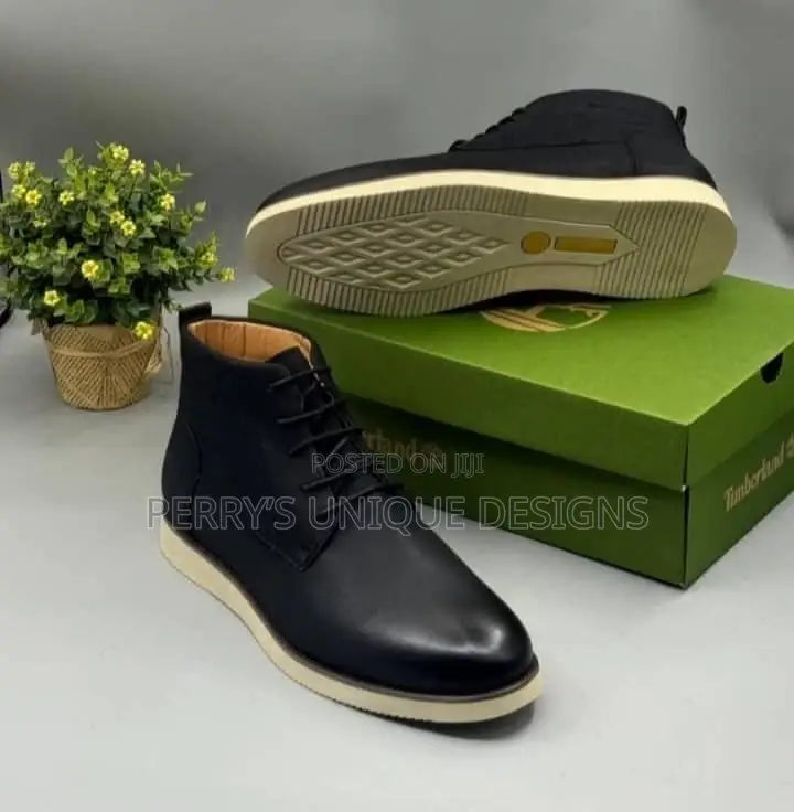 Classic Leather Boots - Black