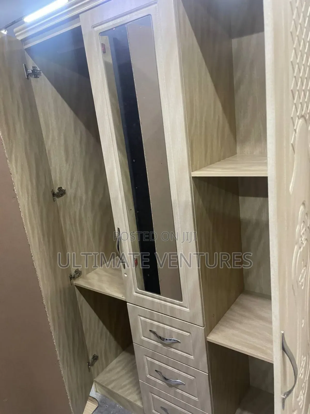 Affordable Modern Wardrobe 3 in 1