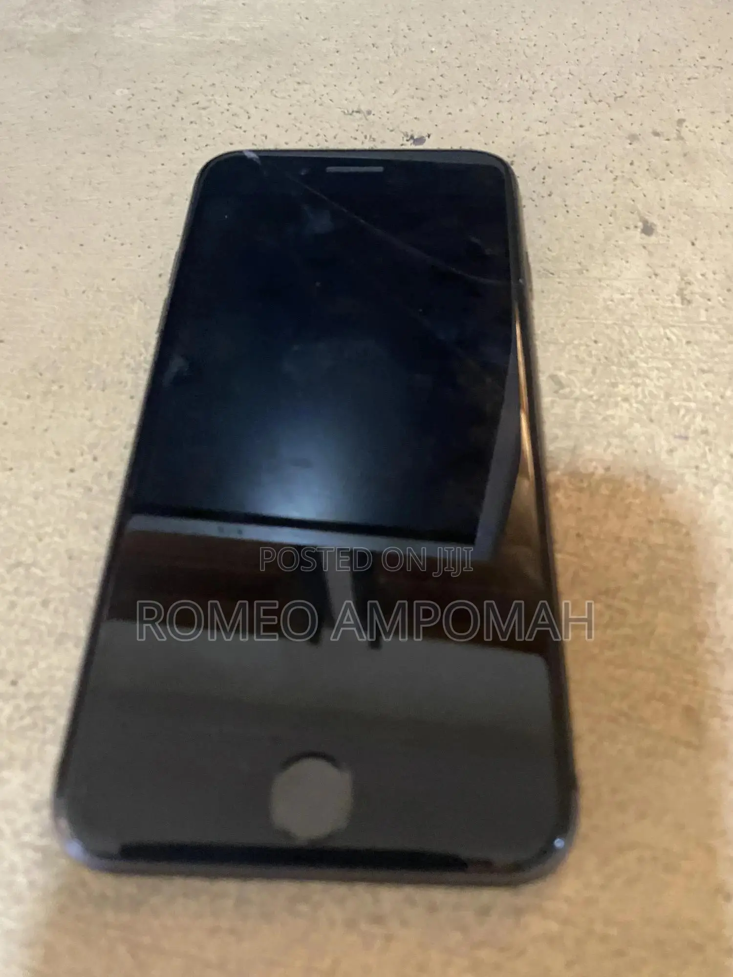 Apple iPhone 8 64 GB Black