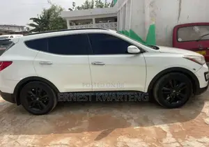Hyundai Santa Fe 2014 White