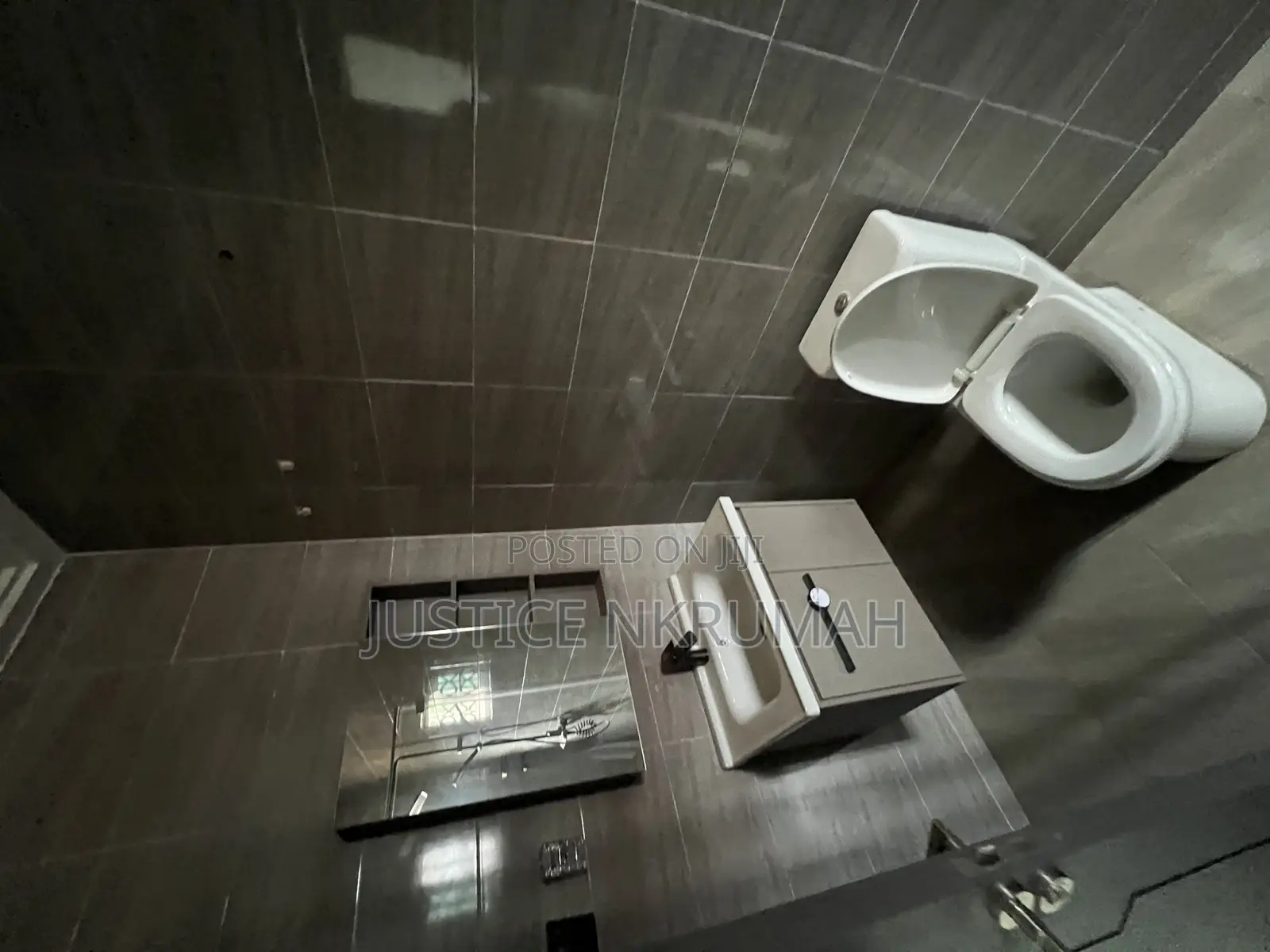 1bdrm Apartment in Mr Justice Estate, Top Base for rent